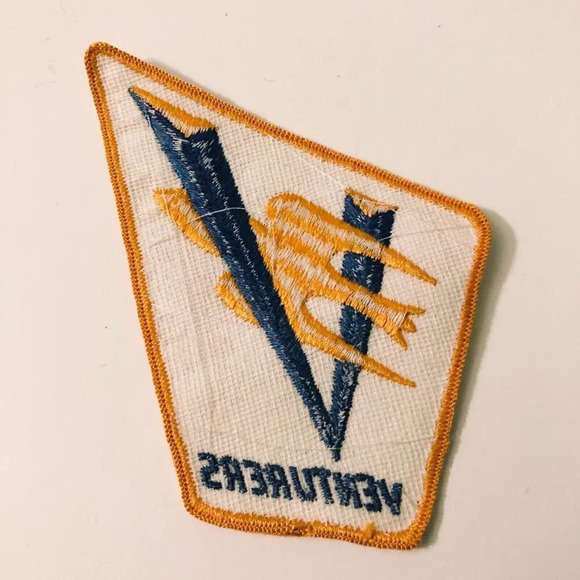 Vintage Lot of 2 Boy Scouts Canada Borachie Toronto Region Venturers  Patches - Picture 5 of 11